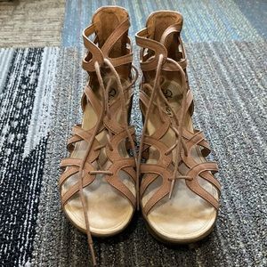 Skechers memory foam leather lace up sandals